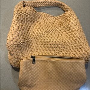 Elegant Tan Woven Women's Bag Set